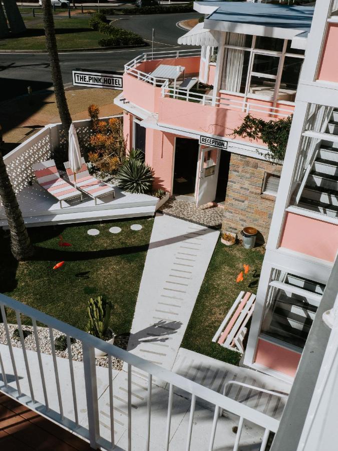 The Pink Hotel Coolangatta Gold Coast Buitenkant foto