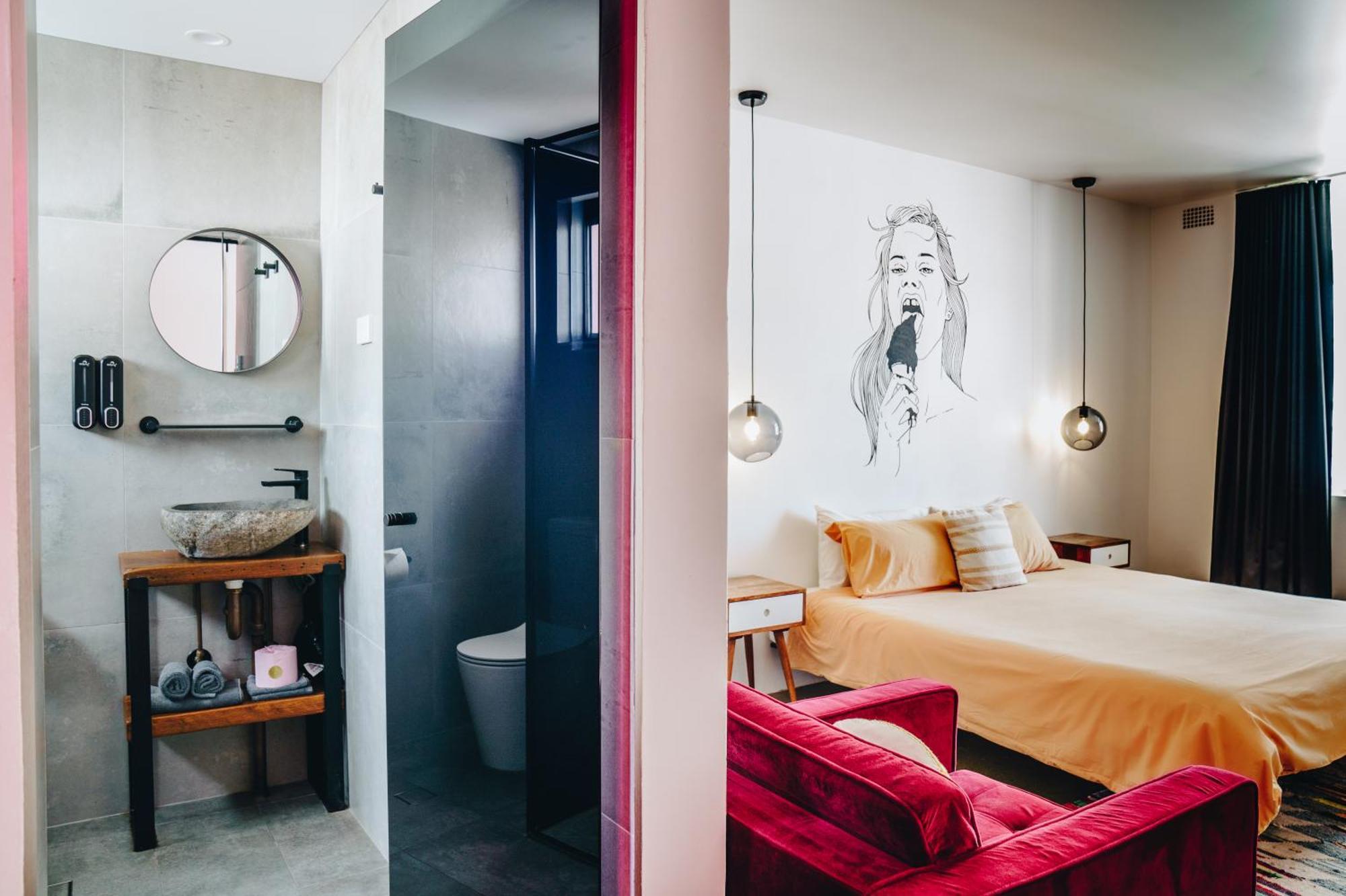 The Pink Hotel Coolangatta Gold Coast Buitenkant foto